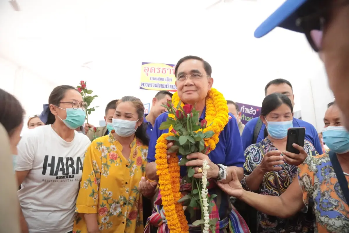 "บิ๊กตู่" อ้อนชาวอุดรฯ อยู่ต่ออีก 2 ปี ขอสานต่องานที่ยังค้างอยู่