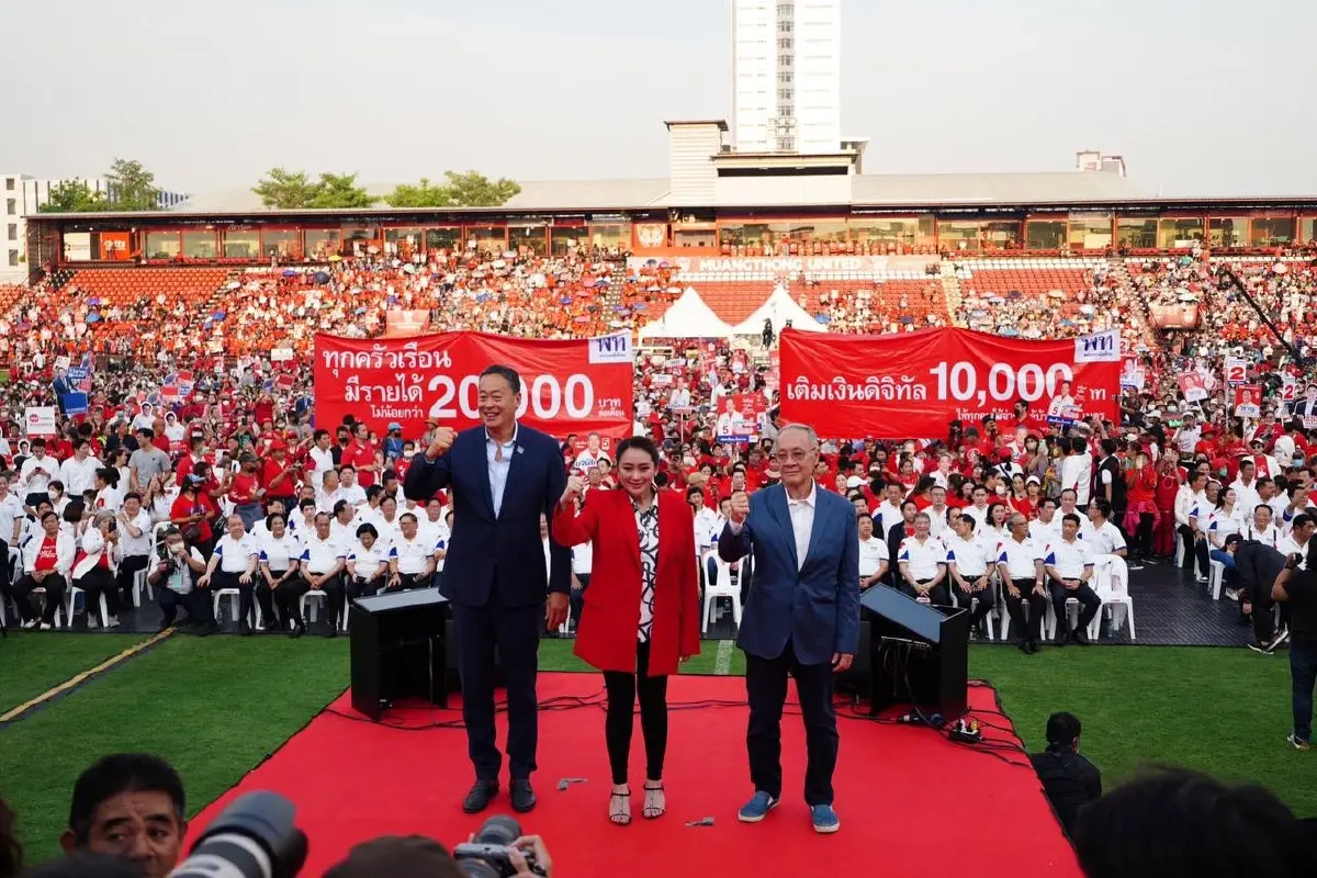 สุดเดือด สงครามประชานิยม ในสมรภูมิเลือกตั้ง 66  