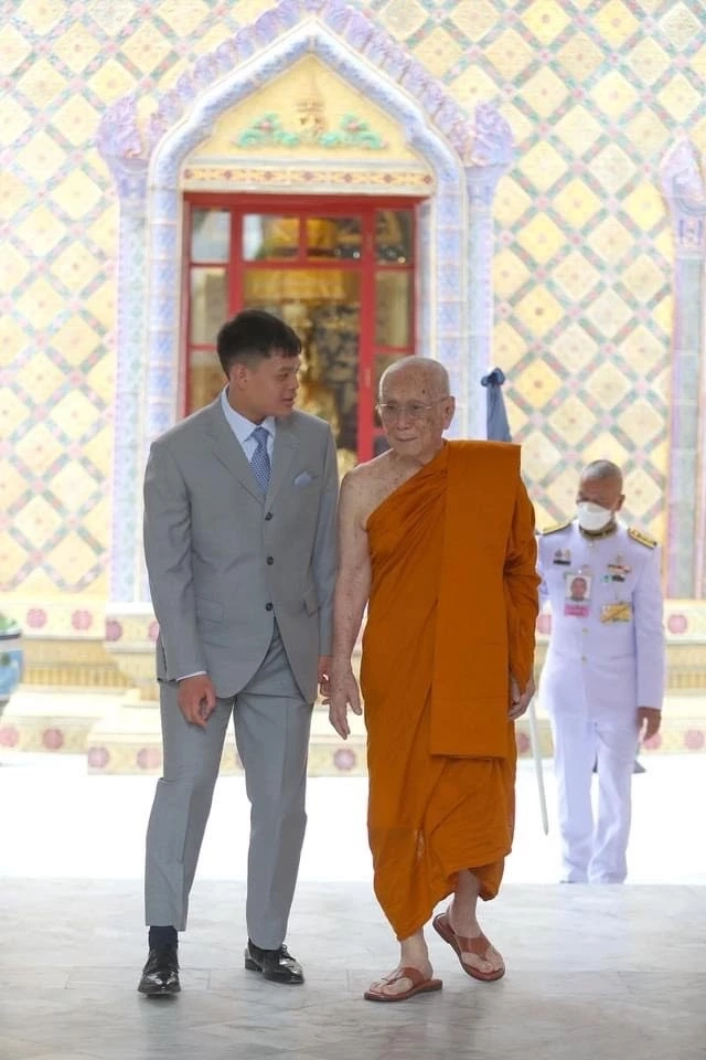 พระราชประวัติ สมเด็จพระเจ้าลูกยาเธอ เจ้าฟ้าทีปังกรรัศมีโชติ มหาวชิโรตตมางกูร สิริวิบูลยราชกุมาร