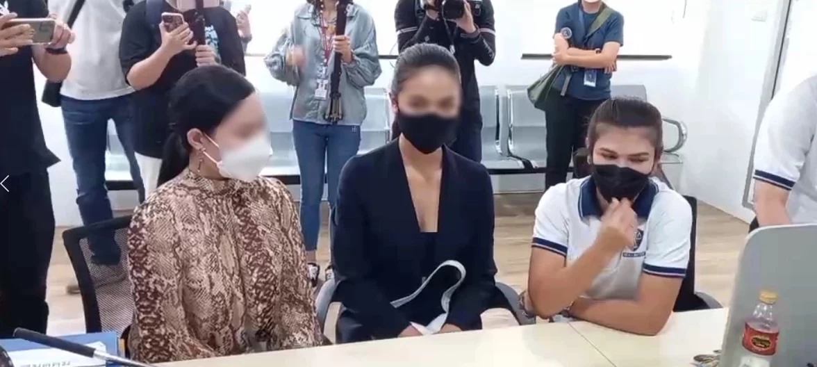 ทนายนิด้า และนางงามผู้เสียหายเข้าแจ้งความ