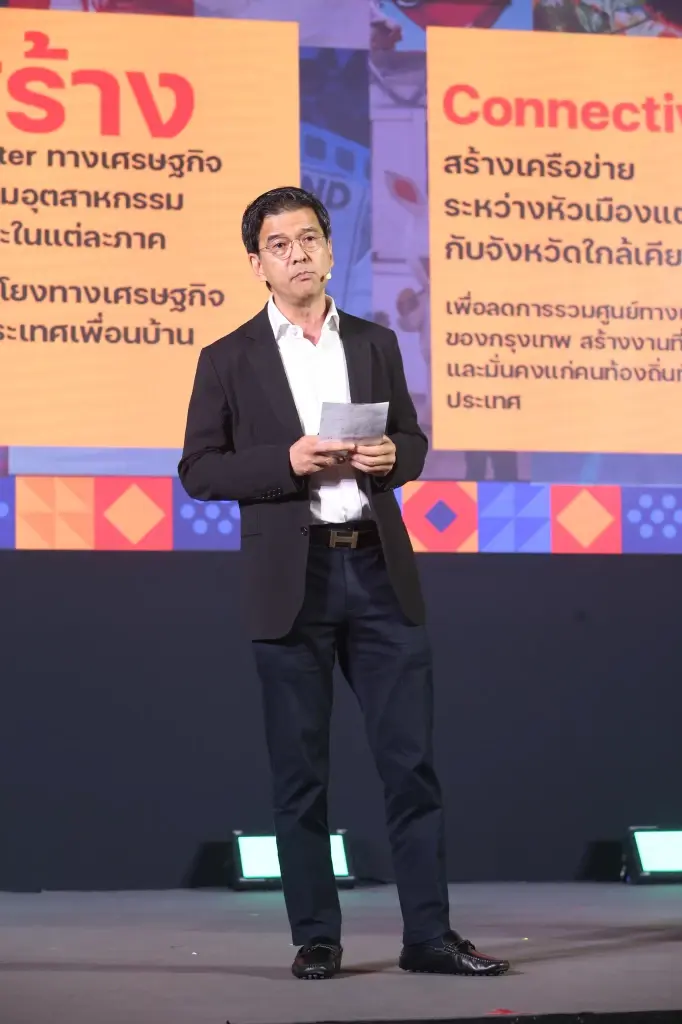 นายศิธา ทิวารี เลขาธิการพรรคไทยสร้างไทย