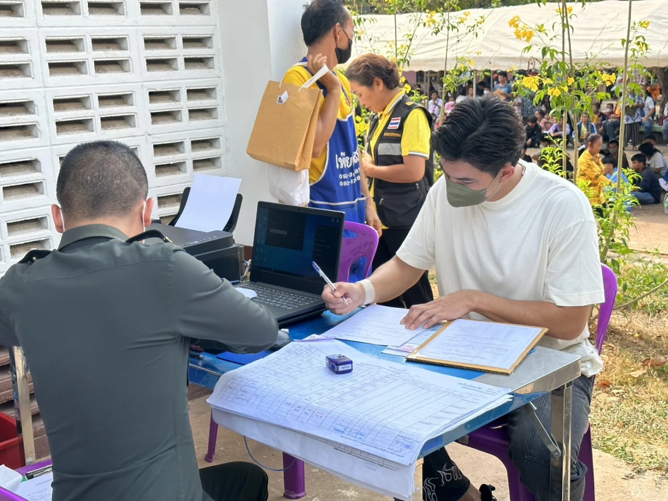 ลุ้นสุดตัว “เข้ม หัสวีร์” เล่าโมเมนต์วินาที จับใบดำ-ใบแดง ทำหน้าที่ชายไทย