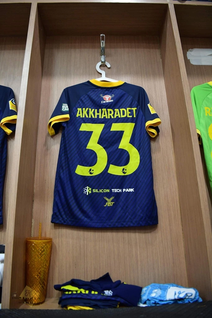 เปิดสถิติ "ก้อง ห้วยไร่" กับการเล่นฟุตบอลอาชีพนัดแรก