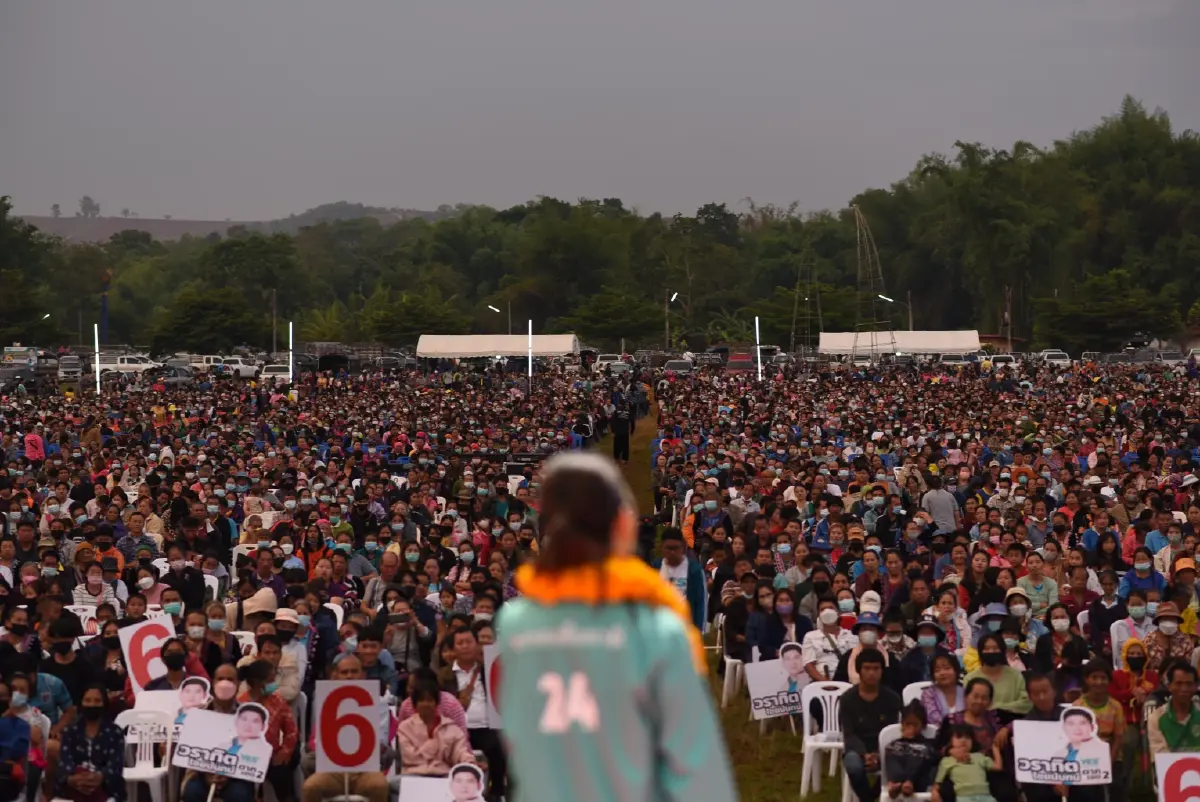 เพื่อชาติ ปราศรัยใหญ่ตาก หาเสียงช่วย 3 ผู้สมัคร ปชช.ร่วมฟังกว่าหมื่นคน