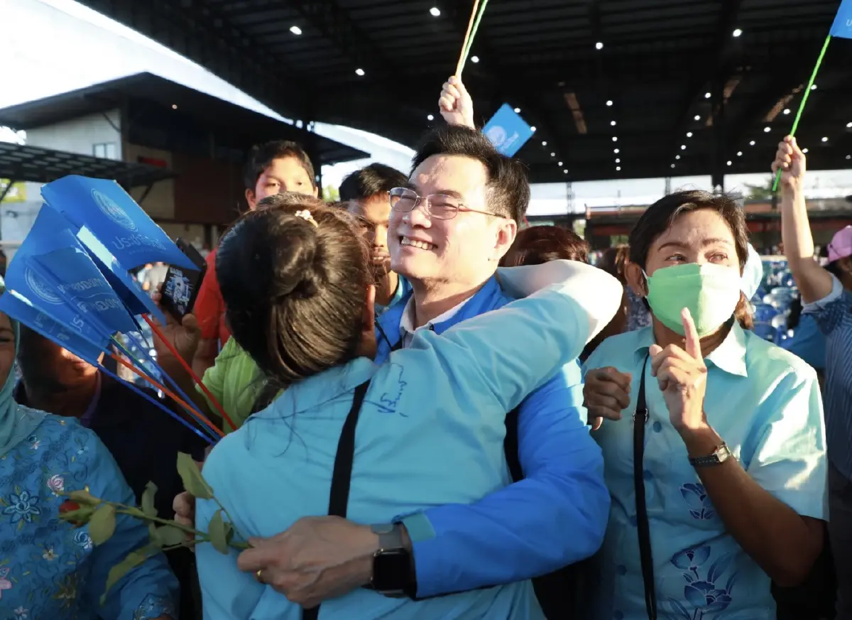 จุรินทร์  ลักษณวิศิษฎ์  หัวหน้าพรรคประชาธิปัตย์ 