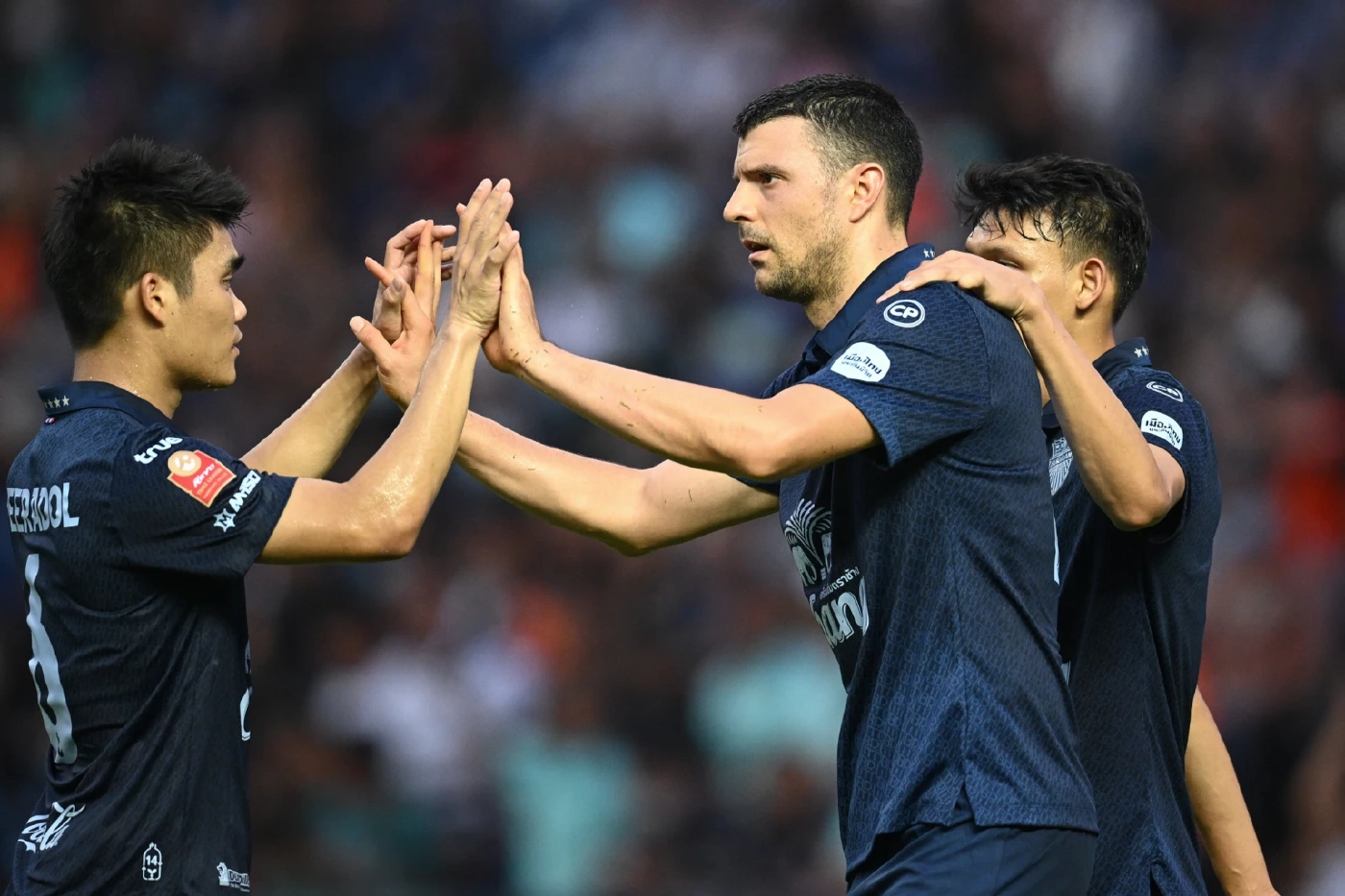 "บุรีรัมย์" พ่าย "ท่าเรือ" 2-3 ลูกหนังไทยลีก