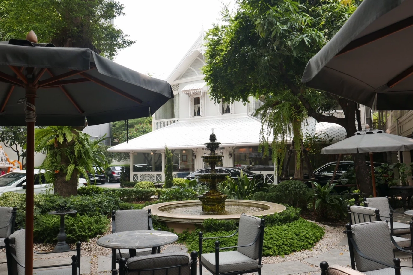 บ้านสุริยาศัย