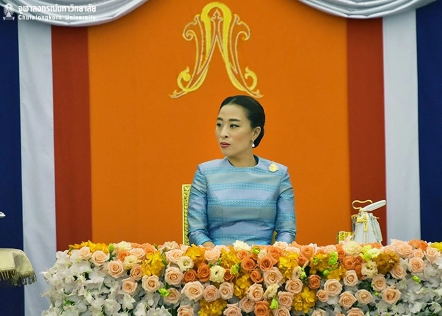 พระประวัติ สมเด็จเจ้าฟ้าฯ กรมหลวงราชสาริณีสิริพัชร มหาวัชรราชธิดา