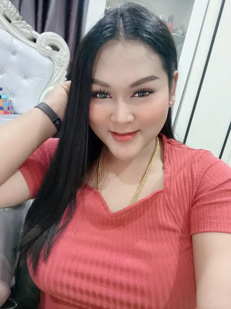 เลขเด็ดเจ๊นุ๊ก ปล่อยให้แล้ว เรียกน้ำย่อยคอหวย หวยวันสงกรานต์ หวยออก16 เม.ย.