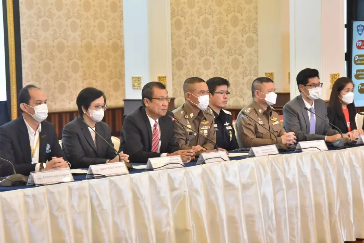ตร.จับมือหน่วยงานรัฐ เตือนภัยคอลเซ็นเตอร์ ลวงประชาชน เสียหาย 400 ล้าน