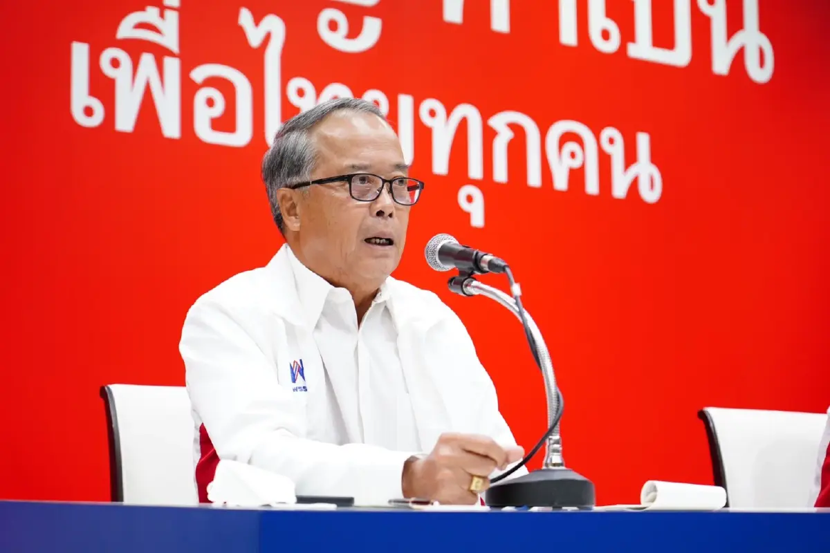 "เพื่อไทย" วอน กกต.เร่งสอบปมปาระเบิดรถหาเสียง จี้ "ประยุทธ์" รับผิดชอบ