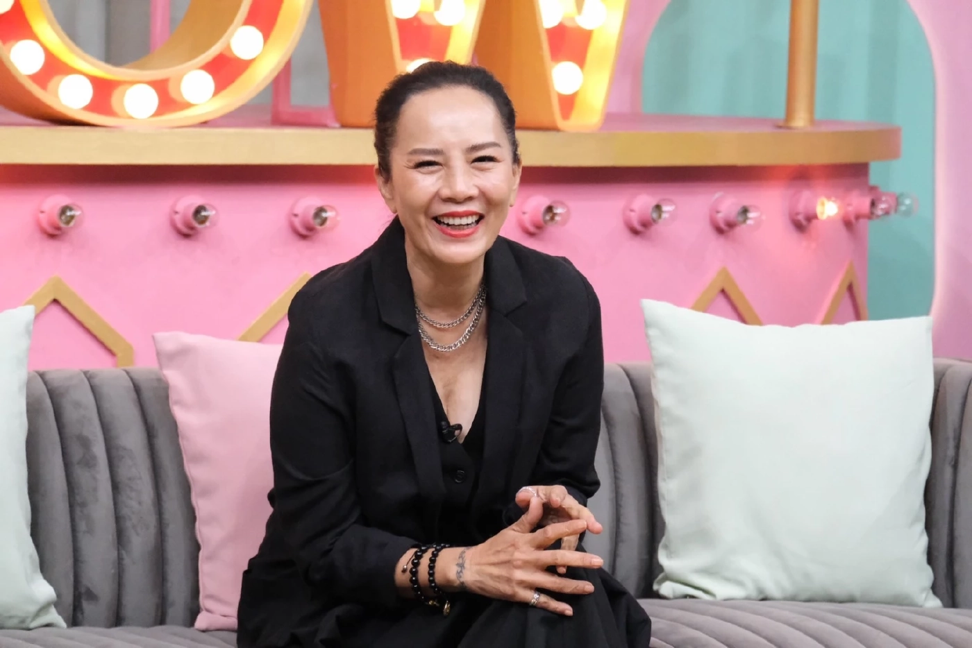 ต่าย เพ็ญพักตร์ ไม่ต้องมีแฟนก็อยู่คนเดียวได้ ถือพรหมจรรย์ไปตลอดชีวิต