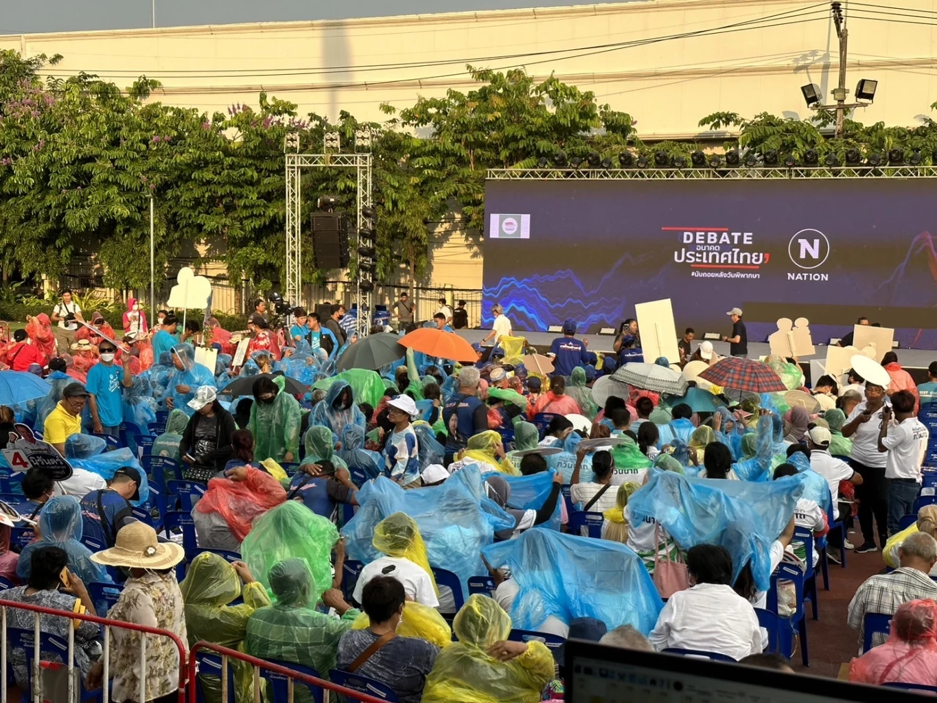 "เครือเนชั่น" จัดเวทีดีเบตนครสวรรค์ 8 แกนนำ ร่วมหาเสียงก่อนเลือกตั้ง 66