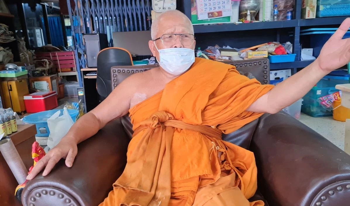 งานบุญสุดท้าย "เอ๋ ชนม์สวัสดิ์" เนรมิตปูชนียสถาน วัดหนองจับเต่า