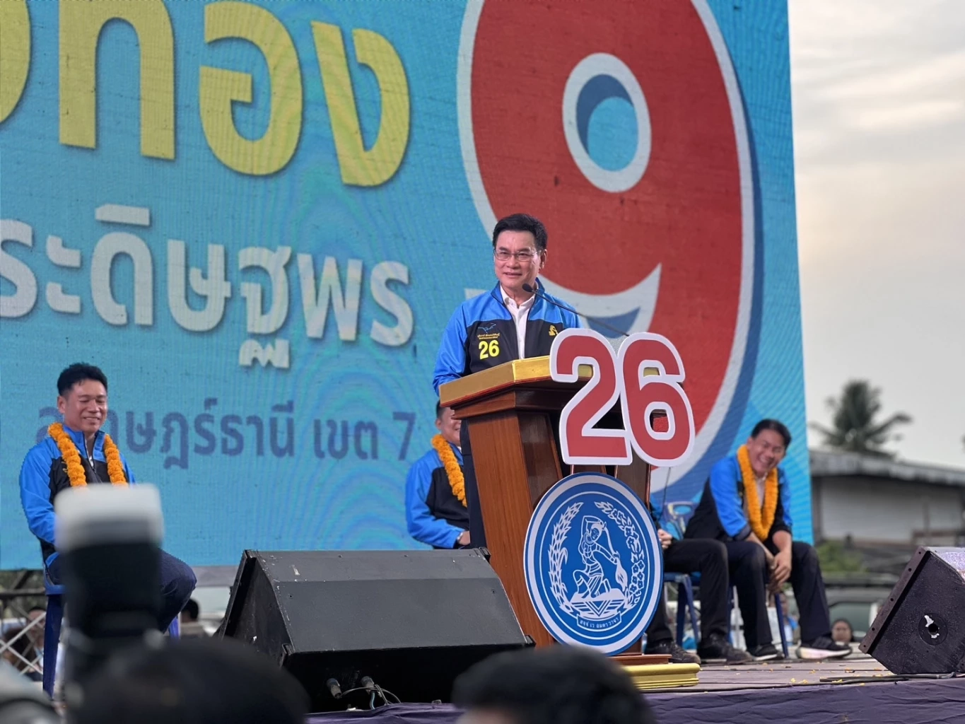 คนแห่ฟังล้น "จุรินทร์" ปราศรัยสุราษฎร์ฯ เชื่อ"เลือกตั้ง 66" ไม่มีแลนด์สไลด์