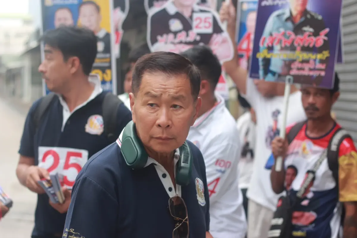 "เสรีพิศุทธ์" ขอ"บิ๊กตู่" ทบทวนตัวเอง ปล่อยมาเฟียไทย-ต่างชาติครอบงำประเทศ