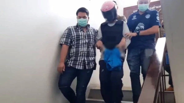 สุดจะทน! ลูกสาวฉะเดือด "ไอ้ตาล" มือฆ่าฝังดิน หน้าห้องขัง