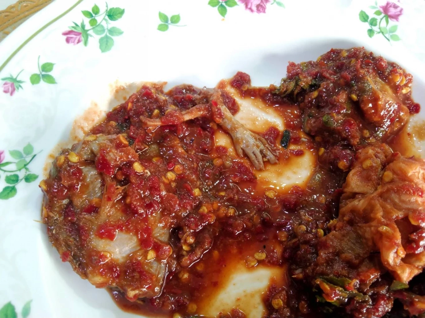 อ้วกแทบพุ่ง! สาวโพสต์ซื้อปลาร้าบอง แถม "ขาหนู" โชคดียังไม่ได้กิน