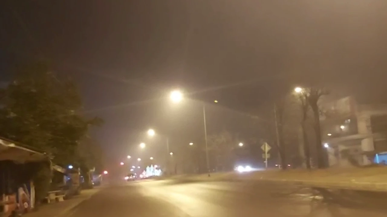 ชาวประโคนชัยทุกข์หนัก มือมืดลอบเผาบ่อขยะ ทำฝุ่นควันพิษฟุ้งทั้งตัวอำเภอ