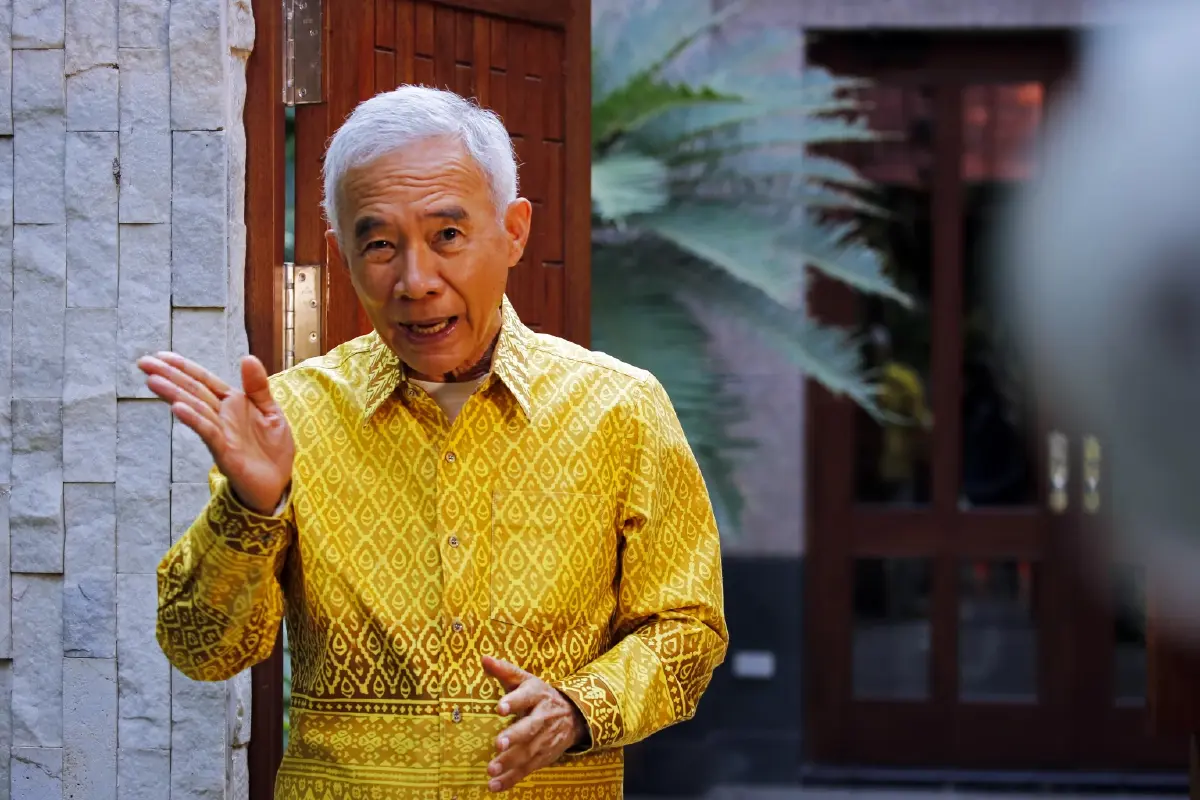 "สุวัจน์" อวยพรปีใหม่ไทย ให้เดินทางด้วยความปลอดภัย