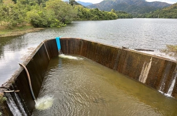 วิกฤตแล้ง! ทุเรียนป่าละอูขาดแคลนน้ำ กรมชลฯ เร่งสูบน้ำช่วย 