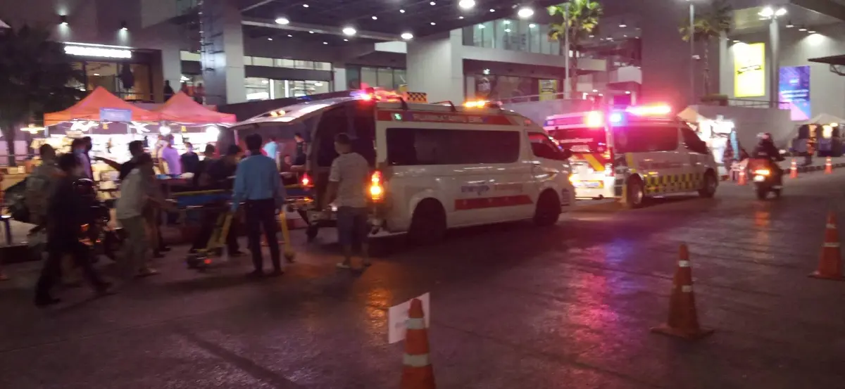 รวบหนุ่มเลือดร้อน แทงอริกลางห้างดัง อ้างแค้น! ผู้ตายชอบถาม "มองหน้าทำไม"