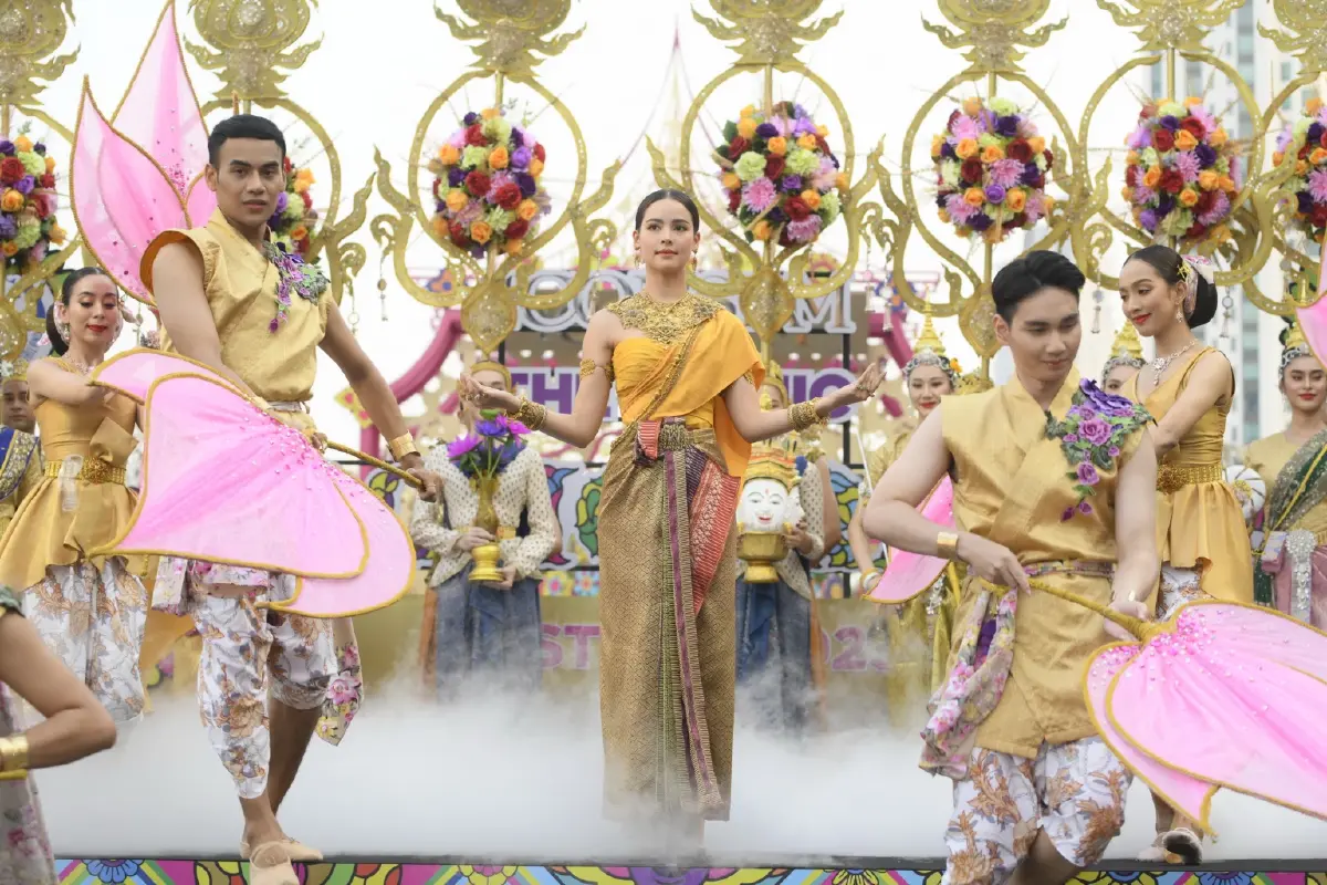 ญาญ่า อุรัสยา สวยสง่าอย่างไทย แปลงโฉมเป็น นางกิมิทาเทวี นางสงกรานต์ 2566 