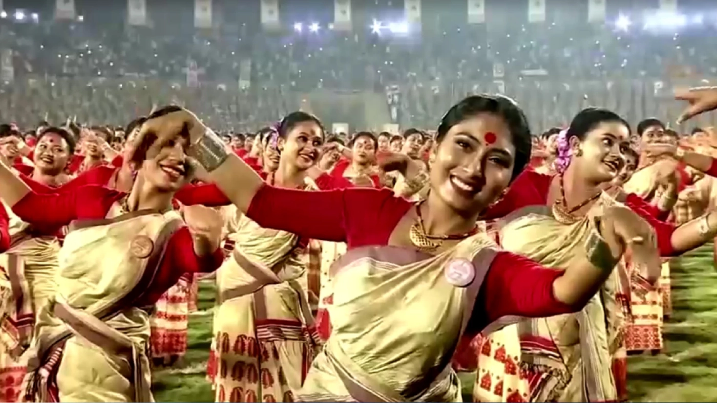 อินเดียบันทึกสถิติโลก การแสดงเต้นรำ "บิฮู" ที่ยิ่งใหญ่ที่สุด