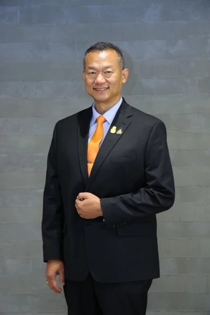 พลอากาศตรี อมร ชมเชย เลขาธิการคณะกรรมการการรักษาความมั่นคงปลอดภัยไซเบอร์แห่งชาติ (สกมช.)