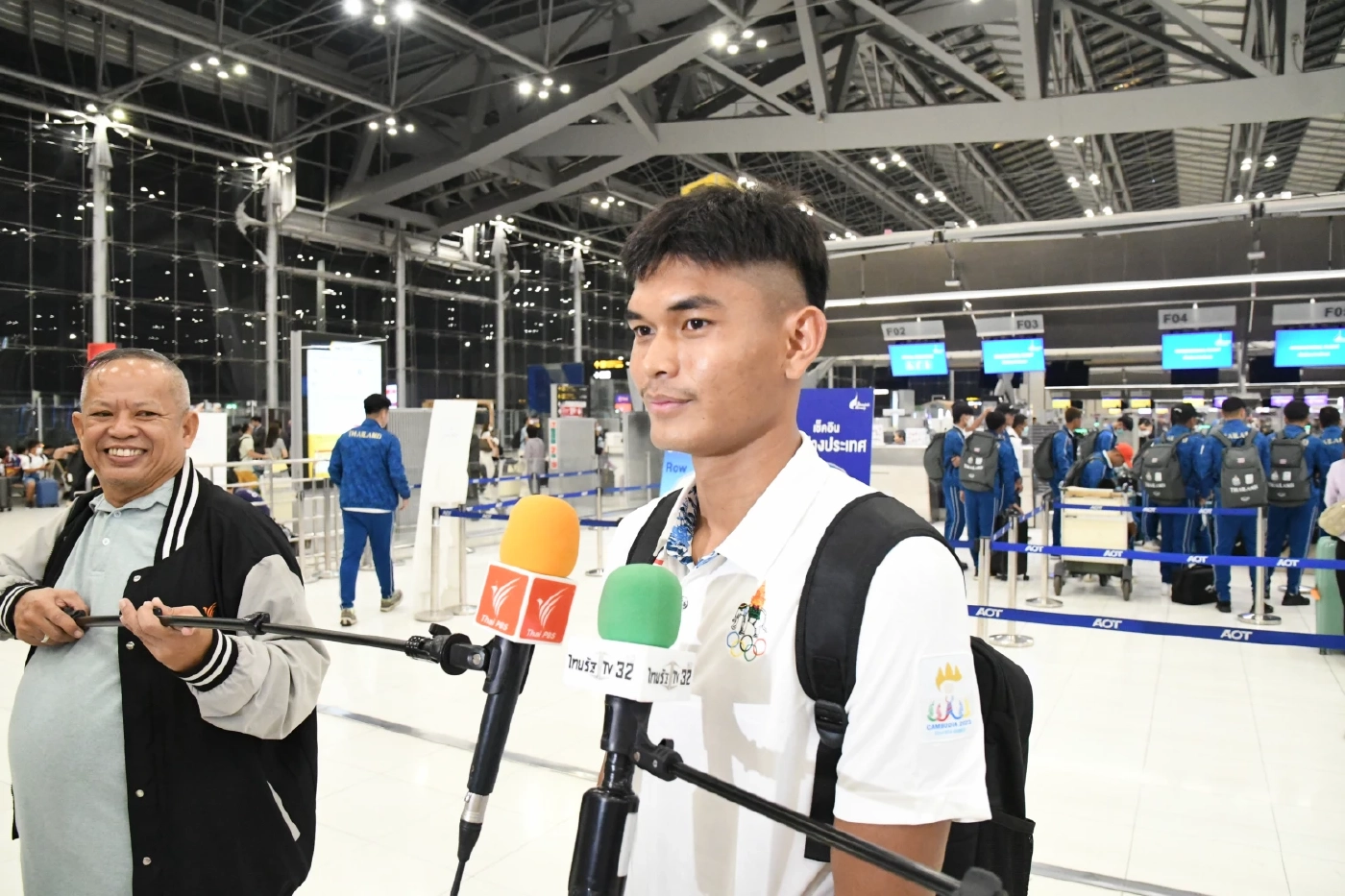 "ทีมชาติไทย U22" ลัดฟ้าบุกกัมพูชา สู้ศึก "ซีเกมส์ 2023"