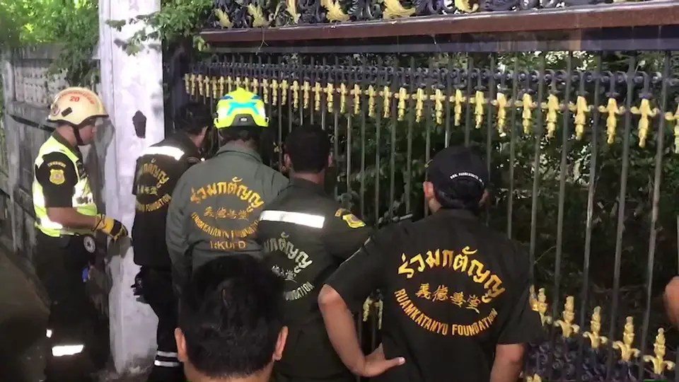 หนุ่มลาวแอบปีนเข้าไปตัดสายไฟในบ้านร้าง สุดท้ายถูกไฟช็อตเสียชีวิตคาที่