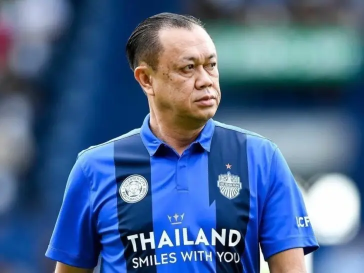 ครูใหญ่ เนวิน ชิดชอบ