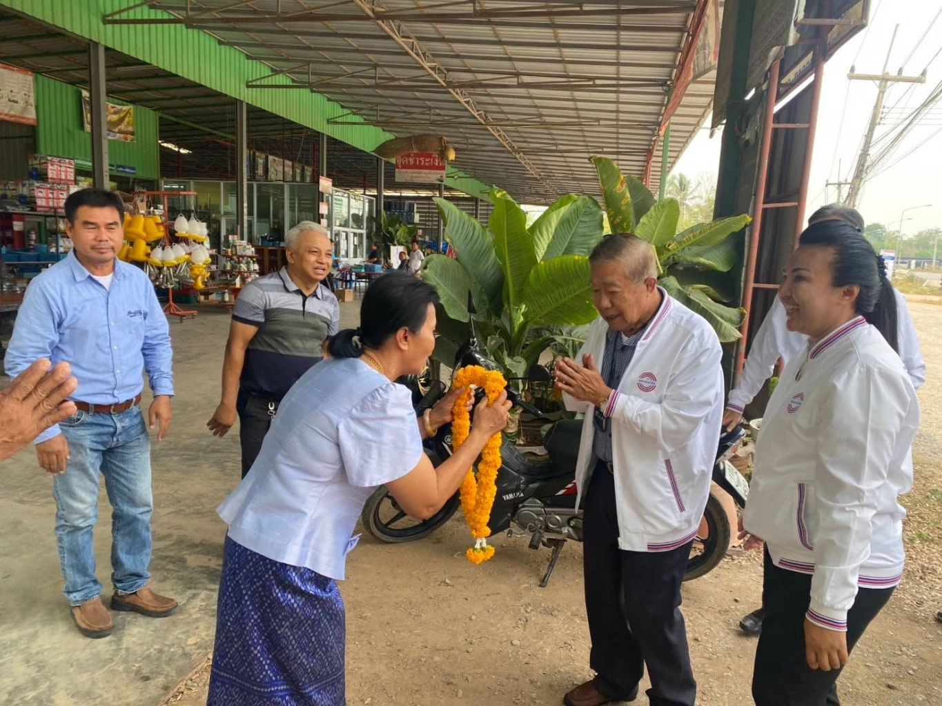 “บิ๊กแอ๊ด” ลุยชัยภูมิ เร่งโกยคะแนนดันผู้สมัคร ส.ส.พปชร.