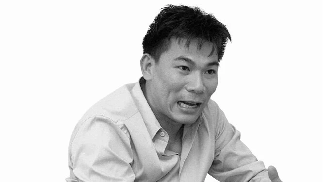 เกร็ดชีวิต‘เอ๋-ชนม์สวัสดิ์ ’คนการเมืองที่ชีวิตผกผันแห่งบ้านใหญ่ม้าทองคำ สมุทรปราการ