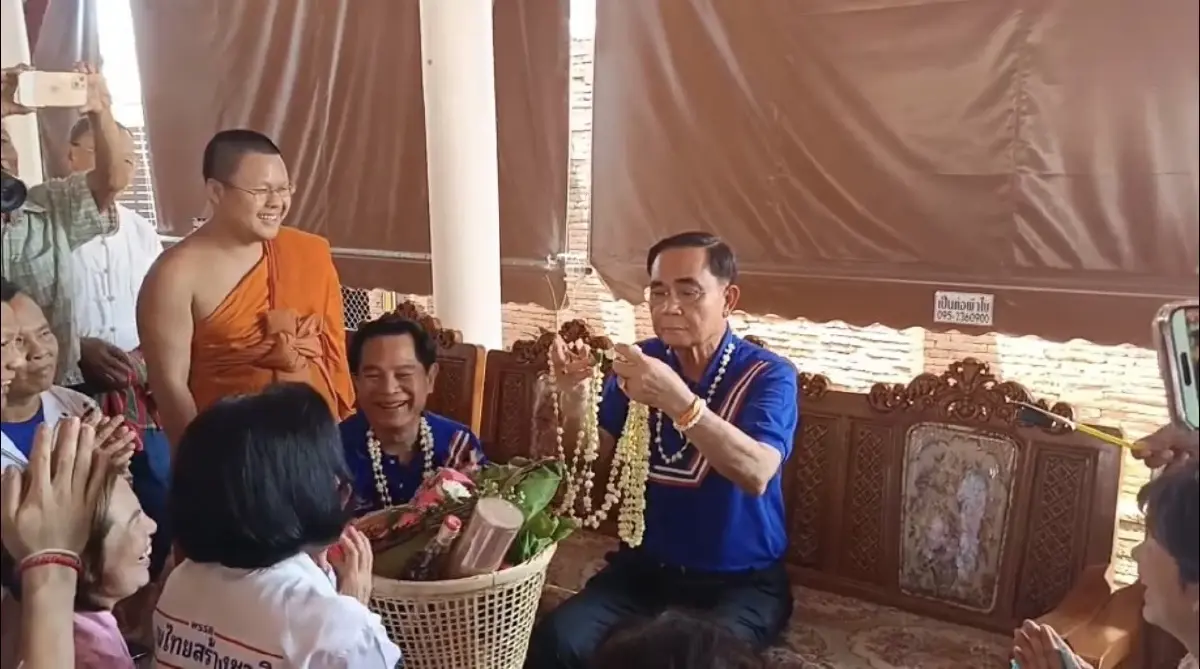 "บิ๊กตู่" ขนลูกทีมขึ้นเหนือ แอ่วเชียงใหม่ลุยหาเสียง พร้อมแวะชิมข้าวซอย