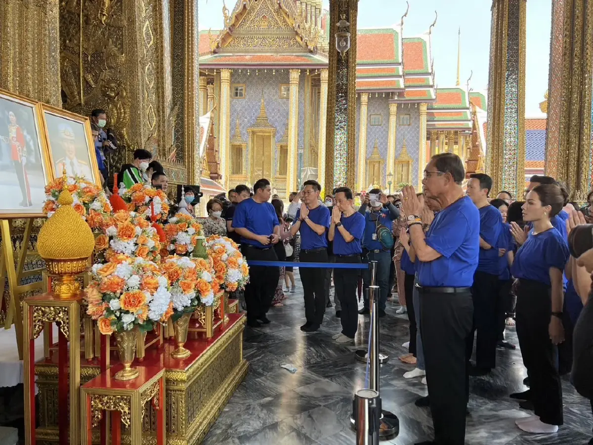 "ลุงตู่ตูน" ยกเหตุการณ์เผาห้าง-จำนำข้าว ปลุกคนไทยหยุดคนโกงชาติ (มีคลิป)