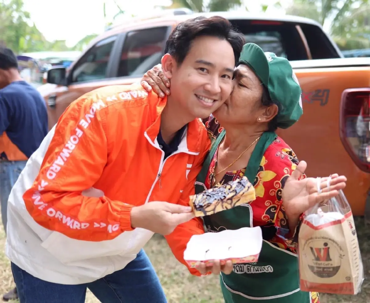 เลือกตั้งเชิงยุทธศาสตร์ เพื่อไทย VS ก้าวไกล แบ่งแต้ม หรือแลนด์สไลด์ ?  