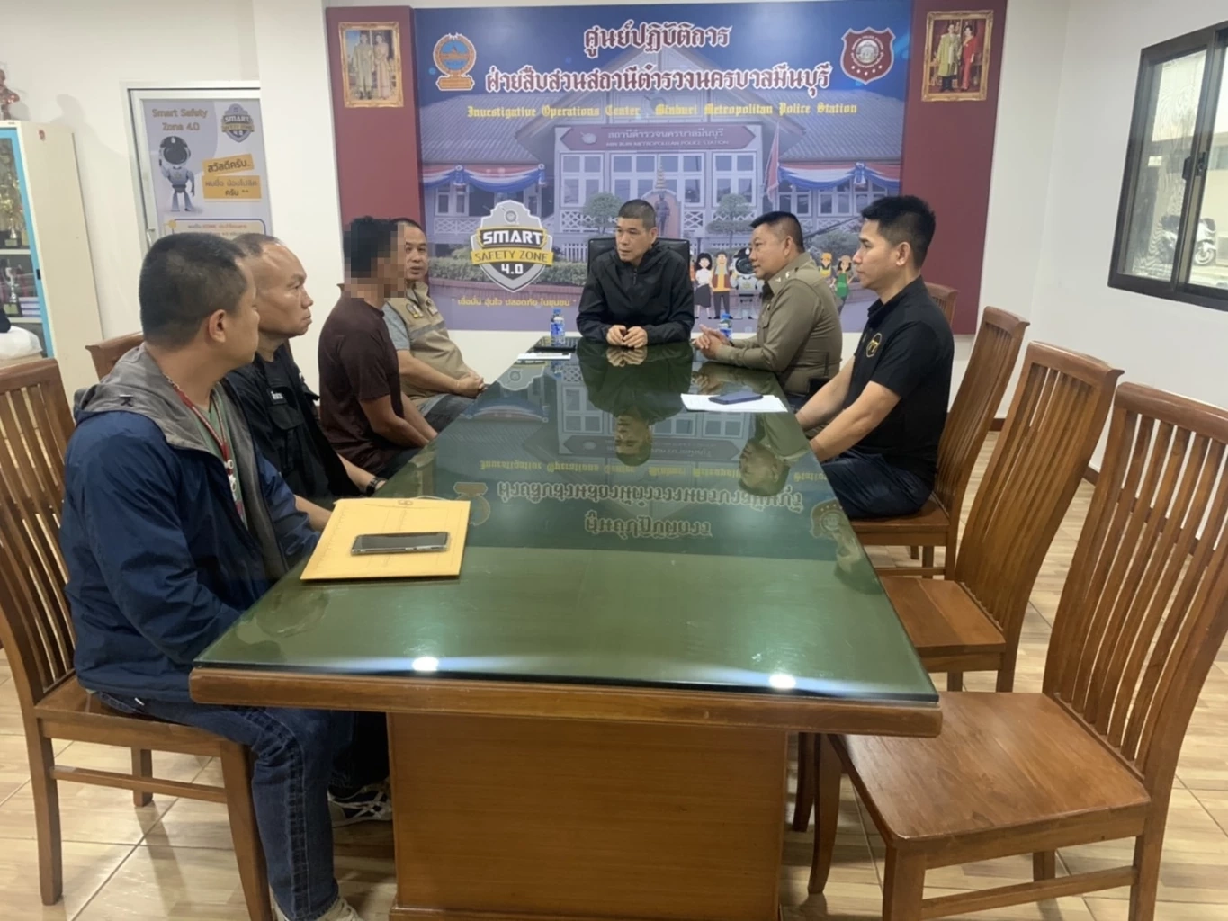 จับ“บังรอน”บุกทุบกระจกรถกวาดทรัพย์ร่วม 4 แสน โวใช้สูตรจักจั่นลอกคราบหนี