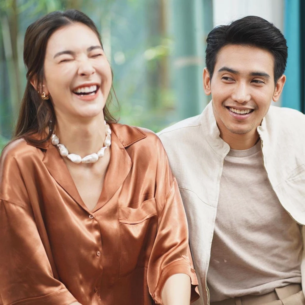 ลือสนั่น!หลังลบรูปเกลี้ยง ปิดฉากรักร่วม 10 ปี ชาวเน็ตพุ่งเป้าไปยังคู่นี้!