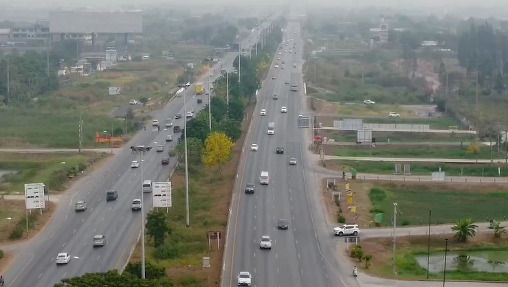 เริ่มแล้ว มหกรรมเดินทางกลับกรุง ถนนสายหลักปริมาณรถเพิ่มมากขึ้น