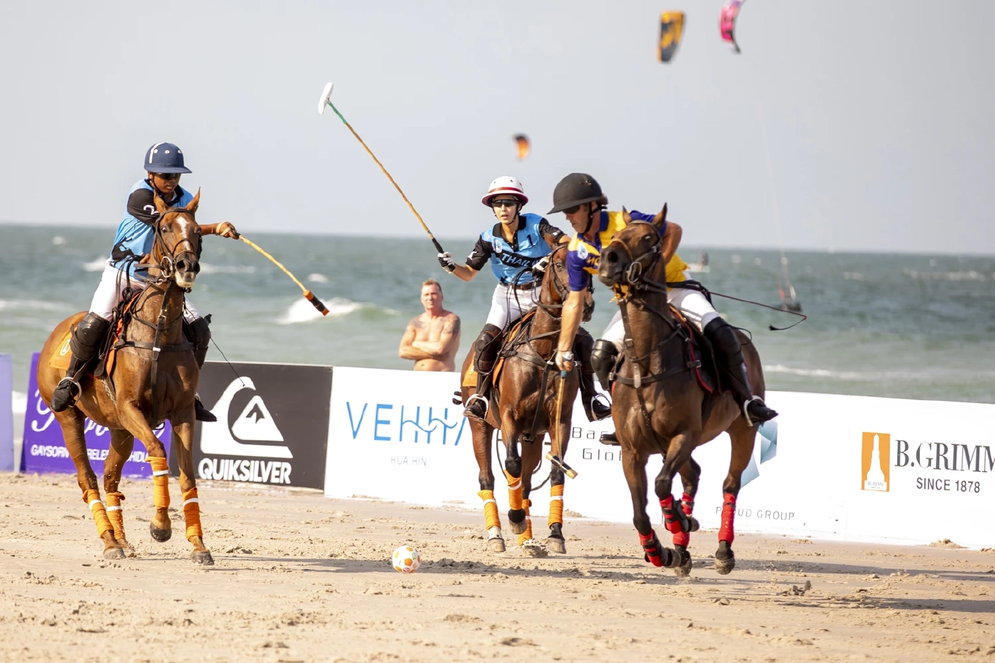 การแข่งขันขี่ม้าโปโลการกุศล “บีช โปโล 2023” เหล่าเซเลบริตี้ ร่วมงานคับคั่ง
