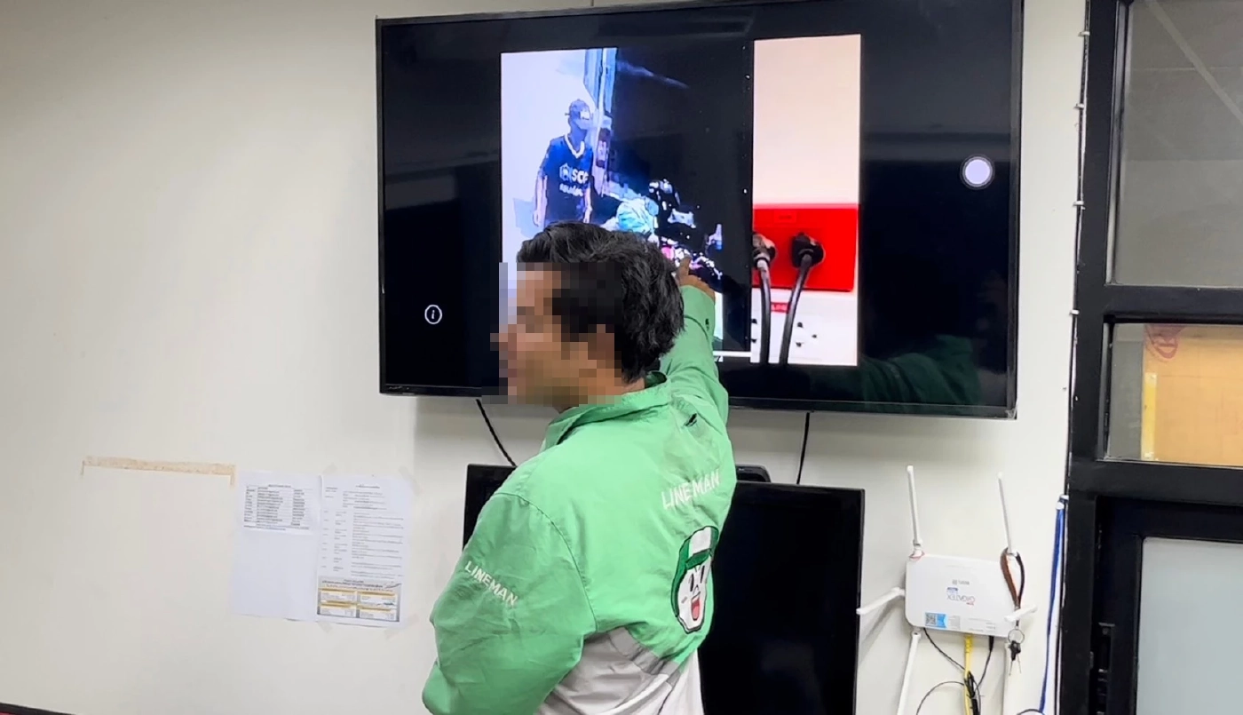 นายศักรินทร์ คำซอน อายุ 27 ปี หนุ่มไรเดอร์ส่งอาหาร หนึ่งในผู้เสียหาย 