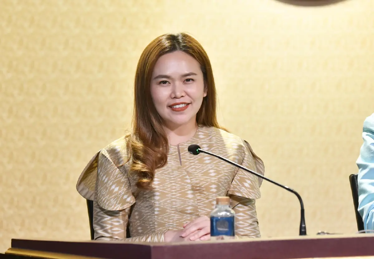 นางสาวไตรศุลี ไตรสรณกลุ รองโฆษกประจำสำนักนายกรัฐมนตรี