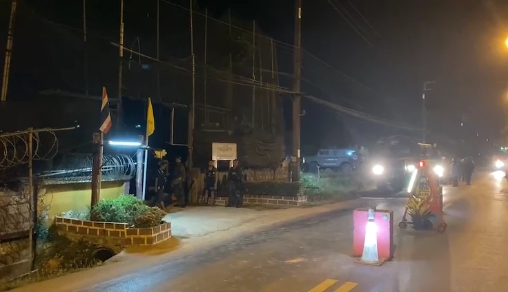 โจรใต้เหิม บุกขว้างระเบิด - ยิงถล่มฐาน ชุด ชคต.บุดี กลางดึก (มีคลิป)