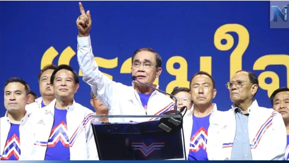 สู้ศึกเลือกตั้ง ! ส่องนโยบายเศรษฐกิจ 8 พรรคการเมือง พรรคไหนโดนใจกันบ้าง