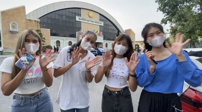 "ลุงป้อม"สั่ง พปชร. หาก 3 นิ้วป่วนอย่ารุนเเรง "สงกรานต์"พร้อมให้นศ.รดน้ำ