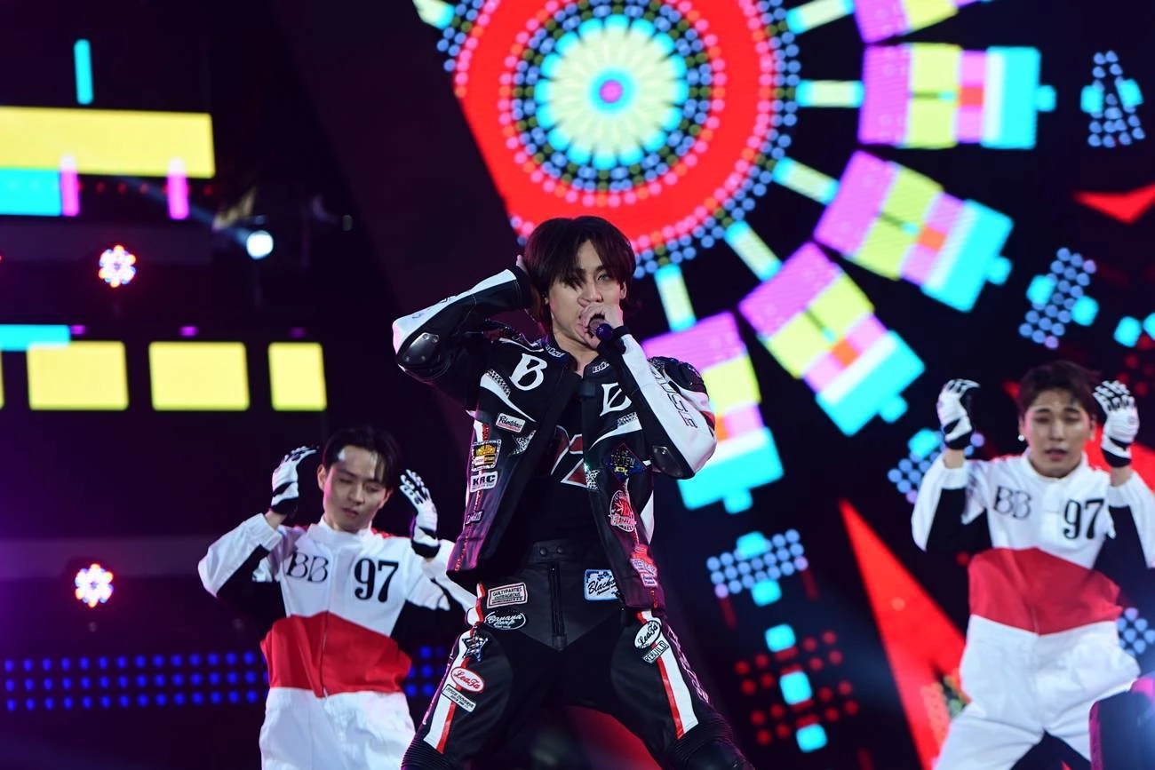 อากาเซ่ เตรียมฟินไปกับงานแฟนไซน์ ใกล้ชิด แบมแบม แบบเอ็กซ์คลูซีฟ