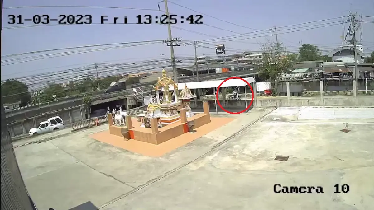 ตำรวจไล่ล่าโจรชิงกระเป๋าเงินแสนหนี สุดท้ายโอละพ่อ สร้างเรื่องตบตาสามี