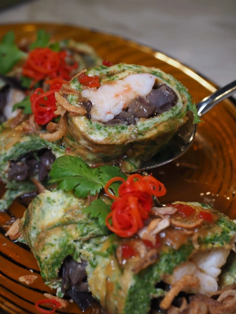 ย้อนวันวานผ่านสุนทรียรสของตำรับไทยโบราณจากตำราเล่มเก่าที่ JIRAKAAN