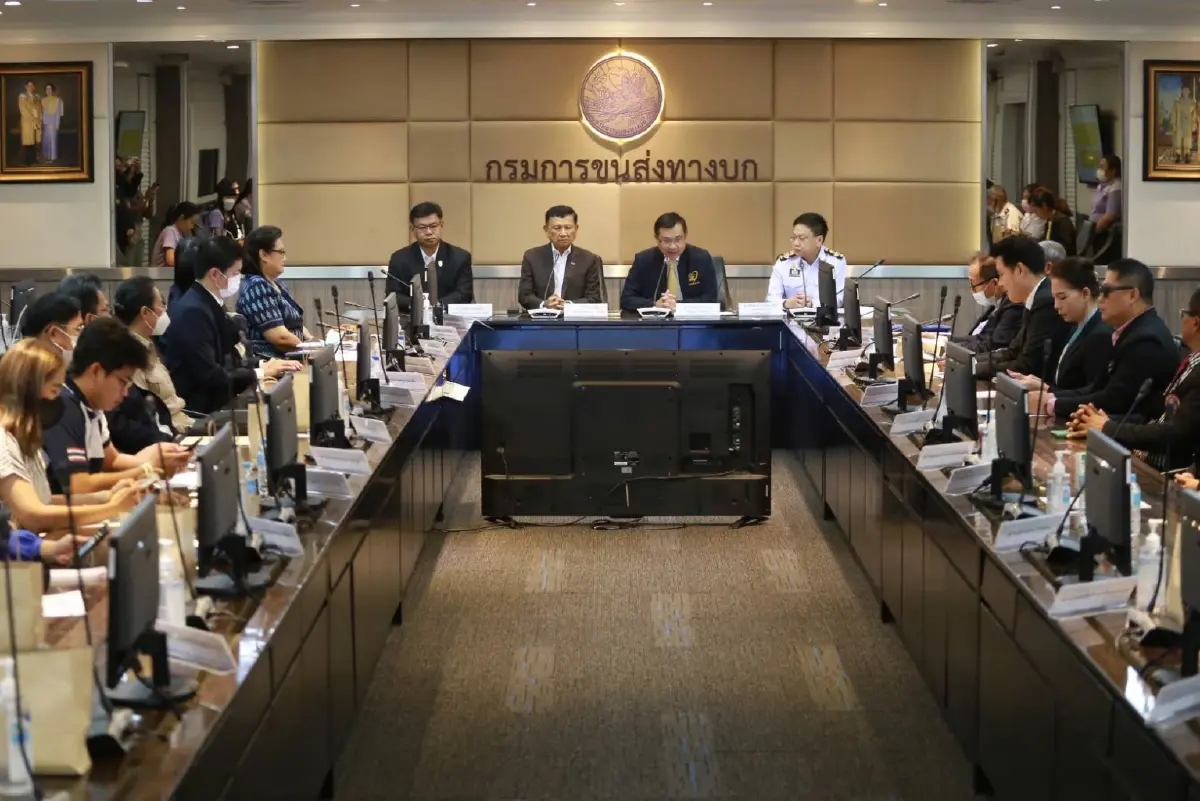 กรมขนส่ง ขอความร่วมมือผู้ประกอบการ เลี่ยงส่งสินค้าช่วงสงกรานต์